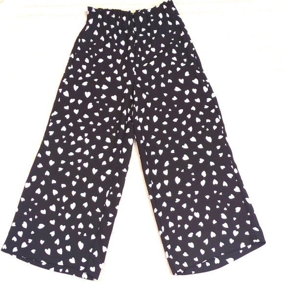 Ann Taylor Heart Print Capri Pants - Picture 11 of 15